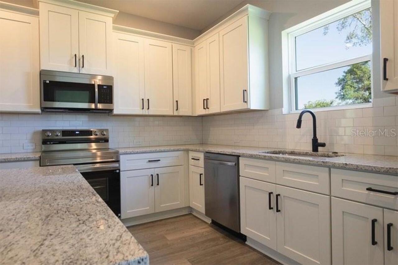 Listing Photo 7