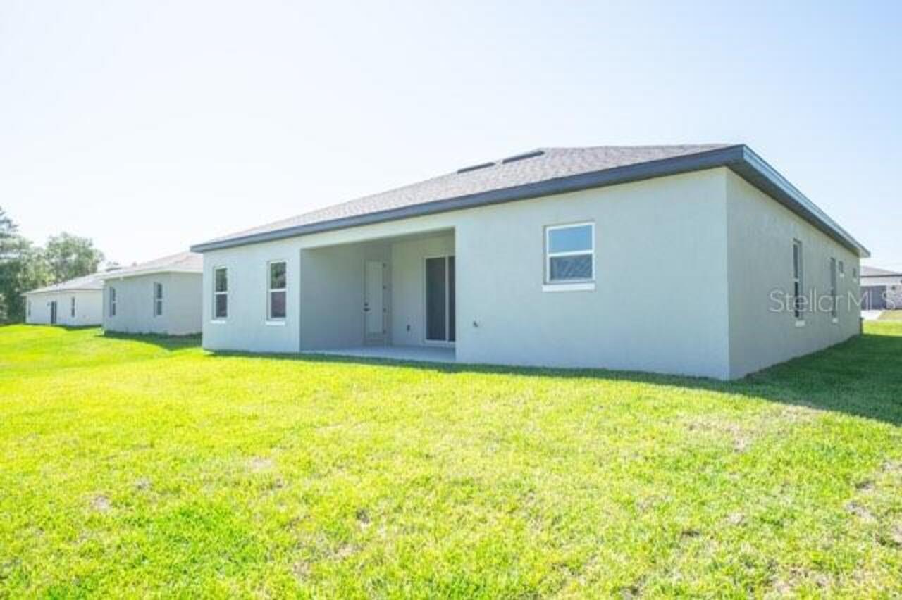 Listing Photo 10
