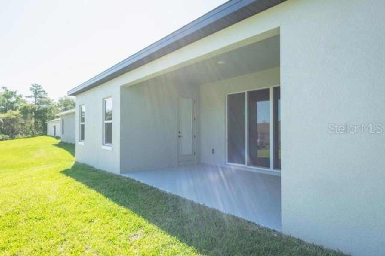 Listing Photo 11