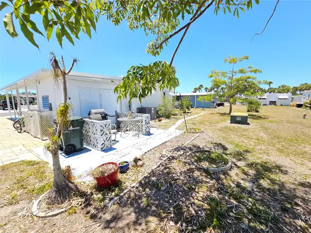 Listing Photo 32