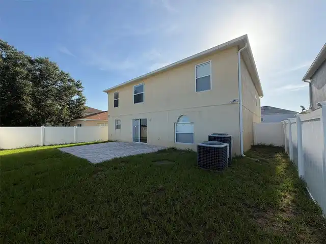 Listing Photo 5