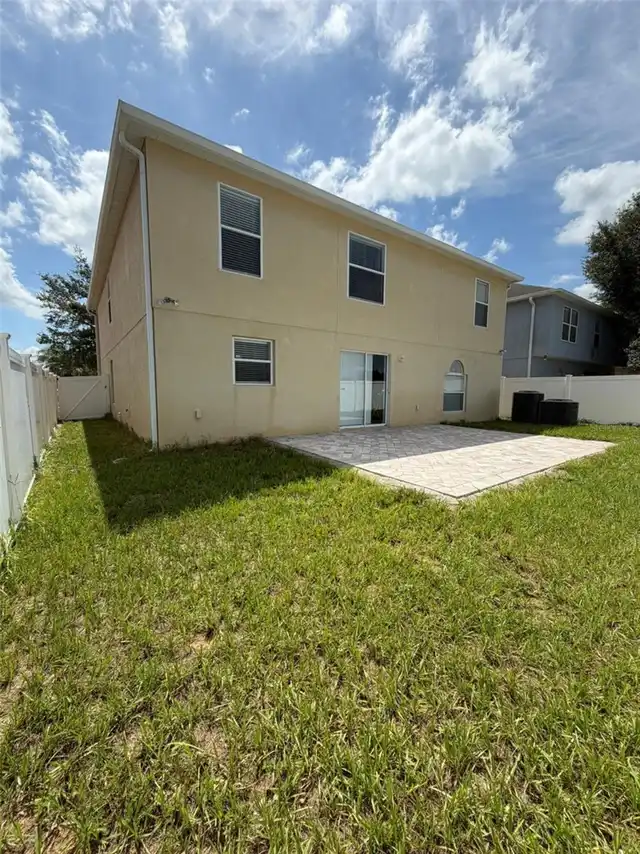 Listing Photo 6