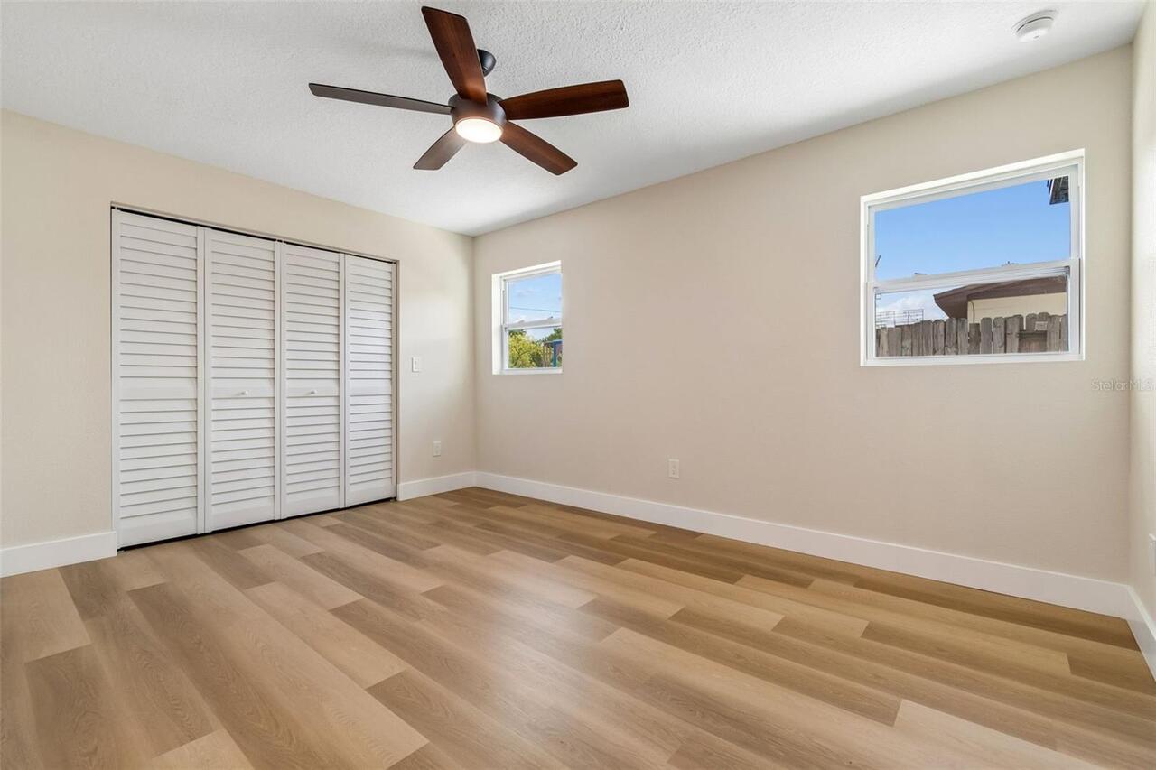 Listing Photo 10