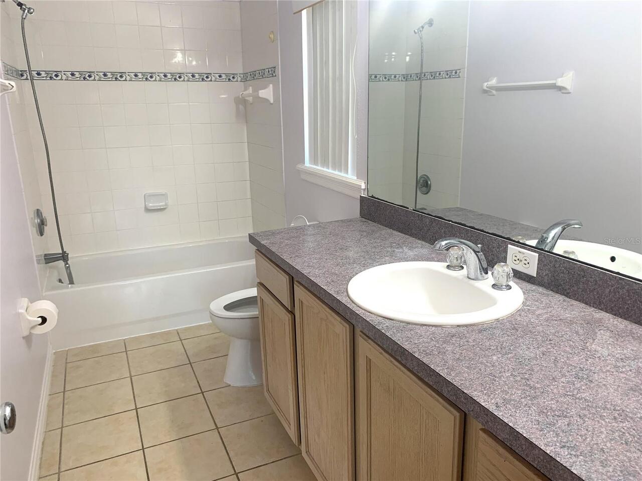 Listing Photo 10