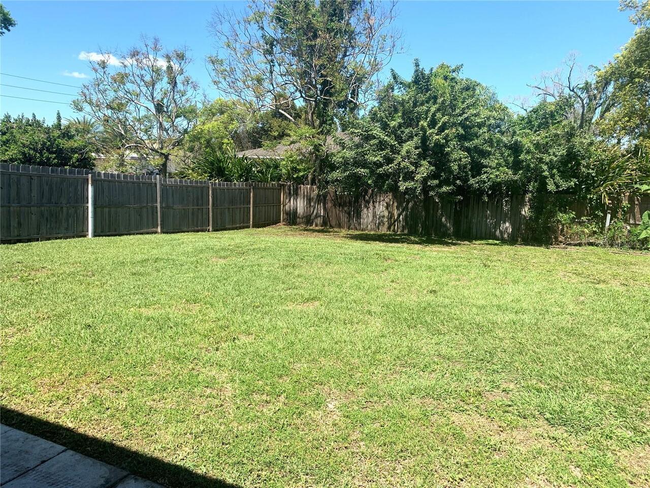 Listing Photo 11