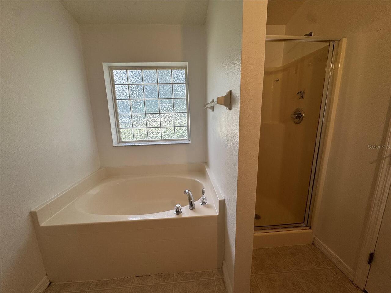Listing Photo 14