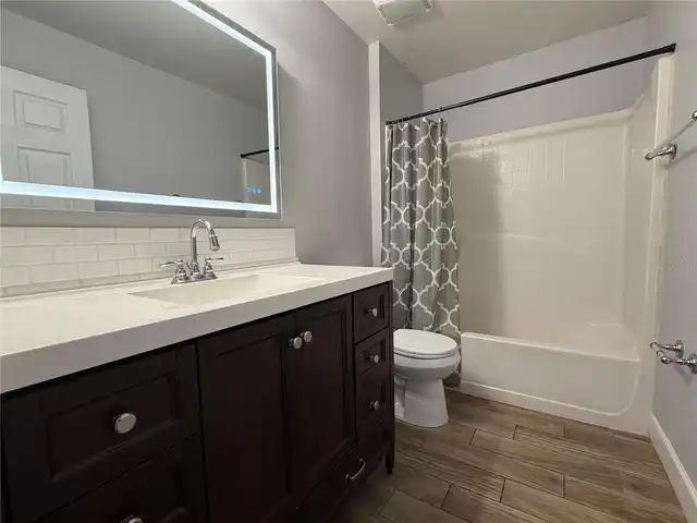 Listing Photo 14