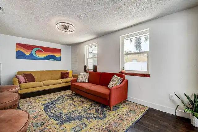 Listing Photo 18