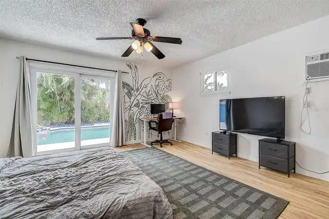 Listing Photo 25