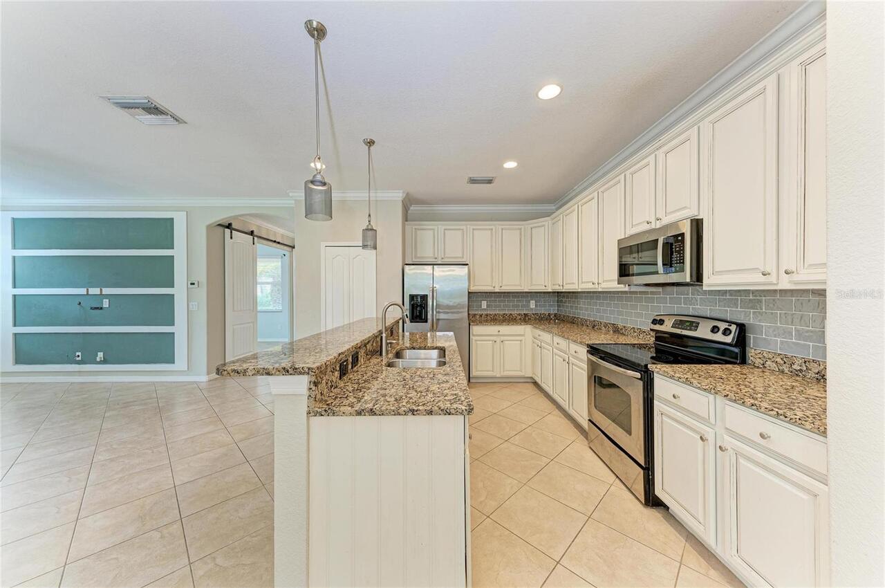 Listing Photo 15