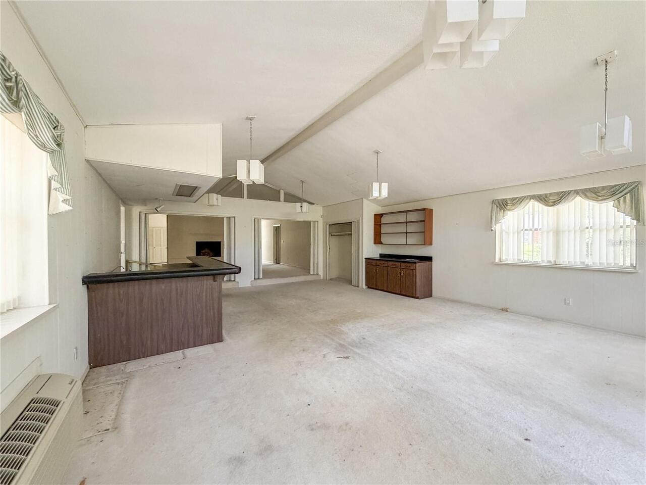Listing Photo 14