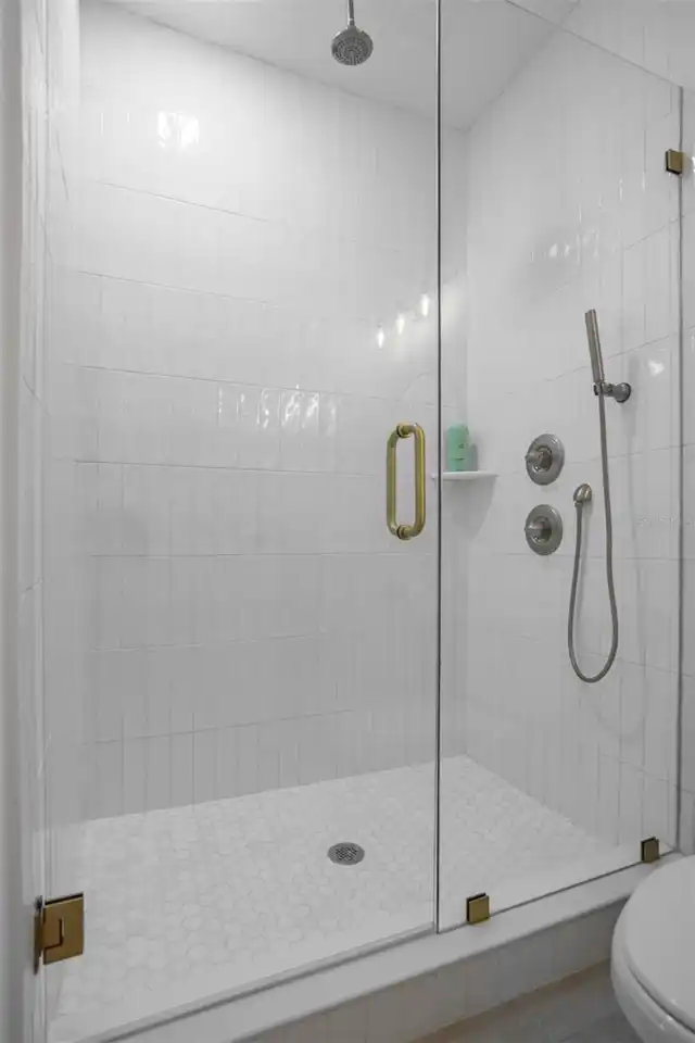 Listing Photo 43