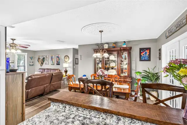 Listing Photo 18
