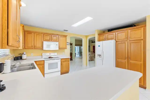 Listing Photo 16