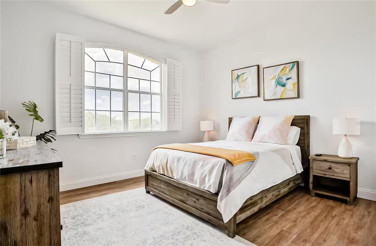 Listing Photo 8