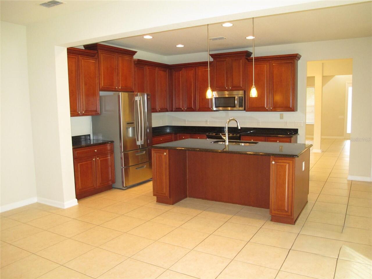Listing Photo 8