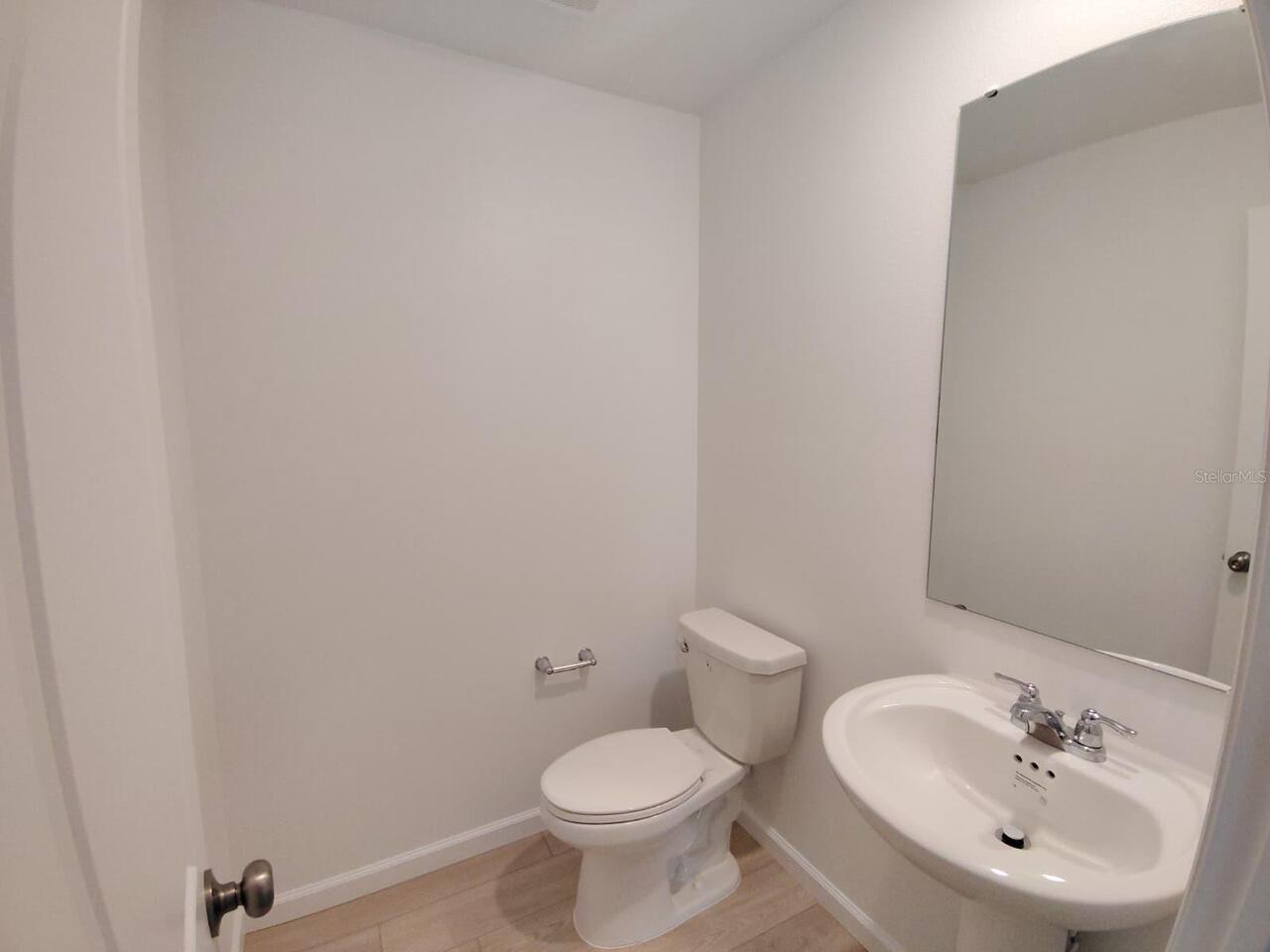 Listing Photo 10