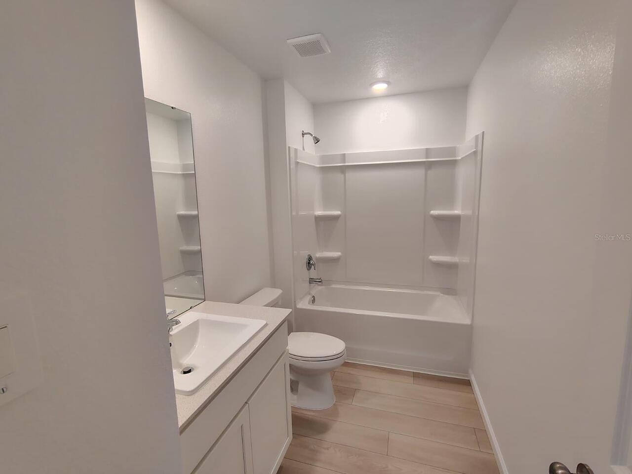 Listing Photo 11