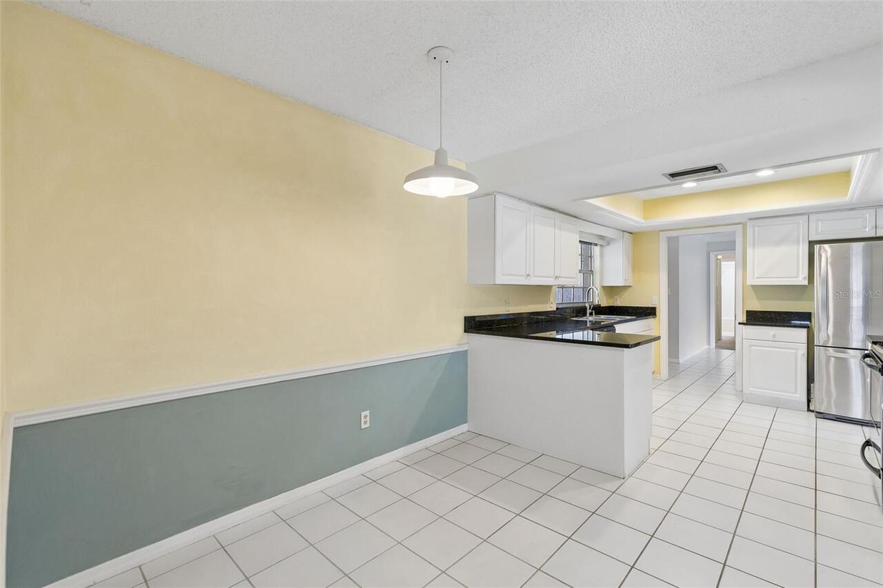 Listing Photo 14