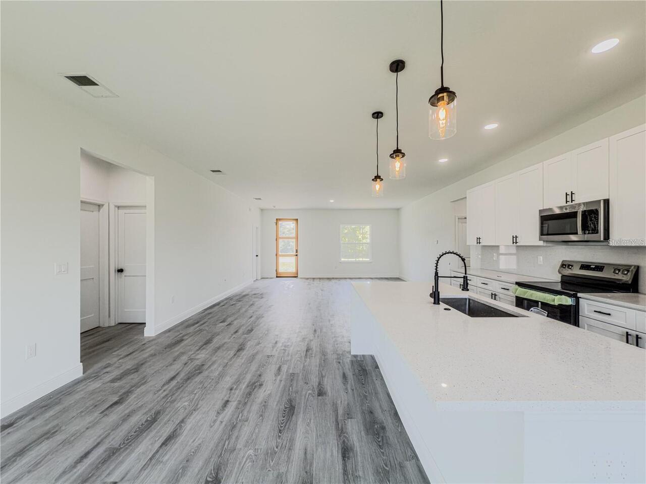 Listing Photo 42