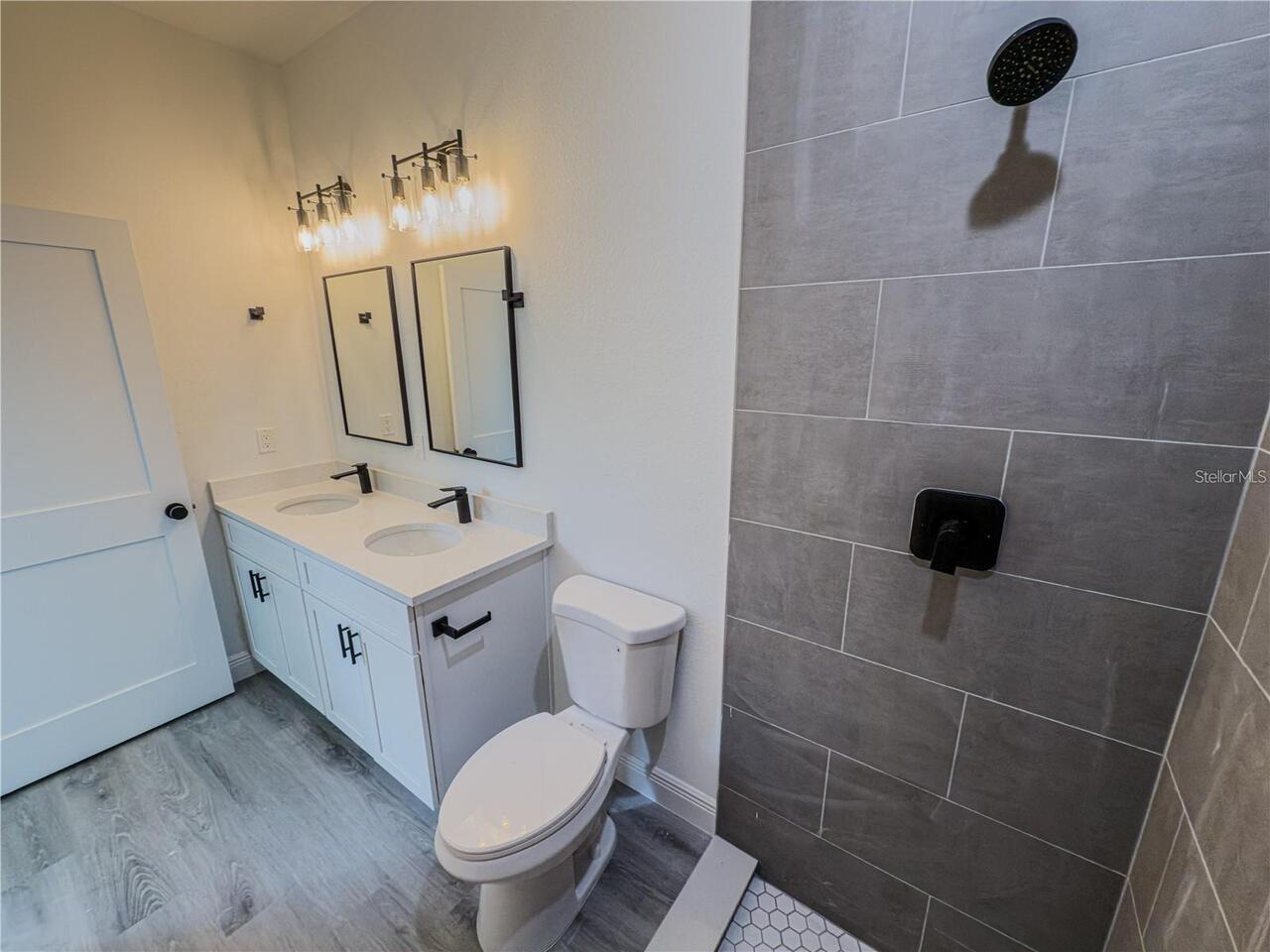 Listing Photo 74