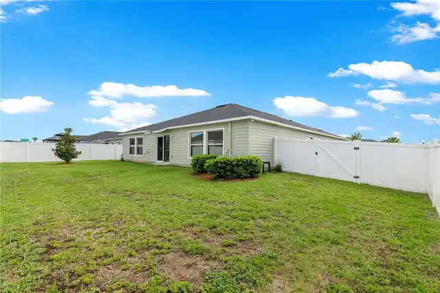 Listing Photo 9