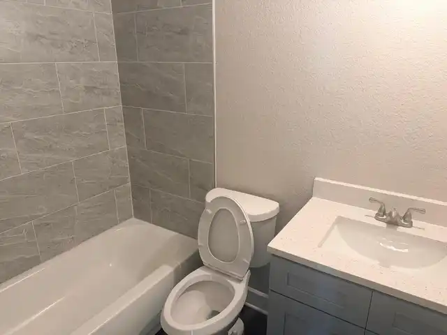 Listing Photo 10