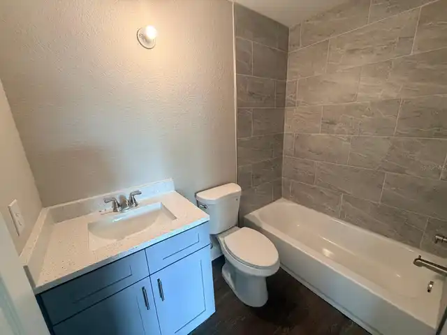 Listing Photo 12