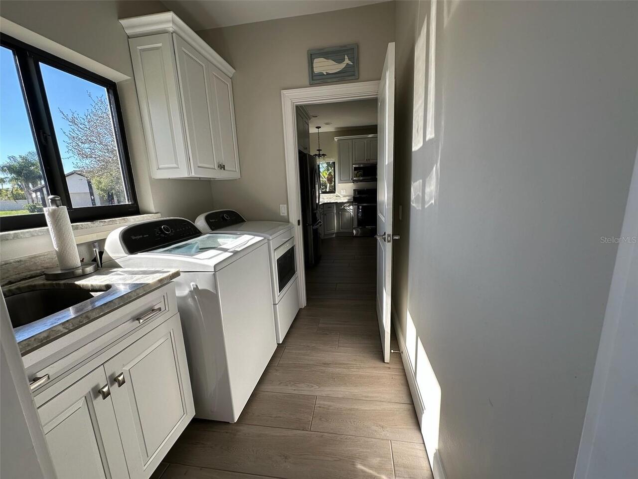 Listing Photo 10