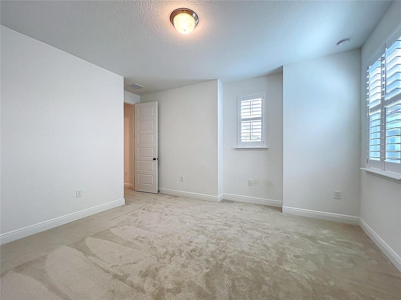 Listing Photo 34