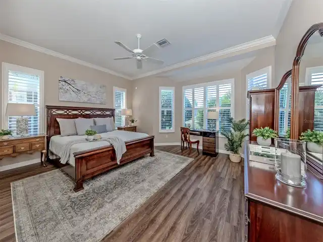 Listing Photo 20