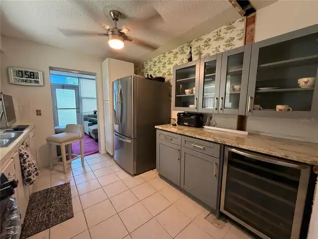 Listing Photo 12