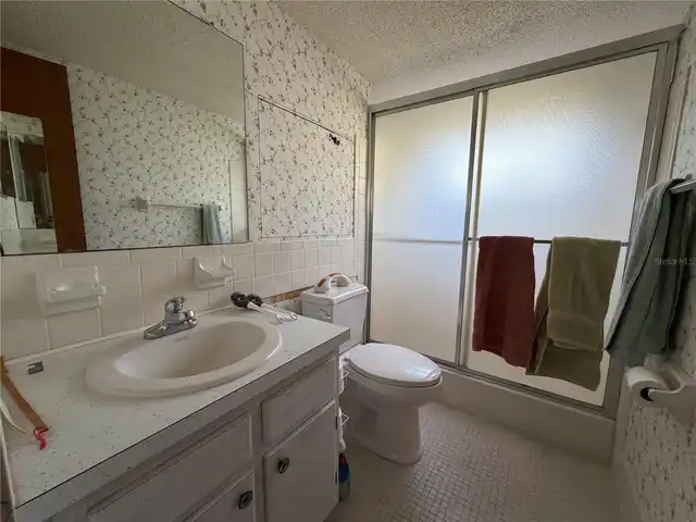Listing Photo 17
