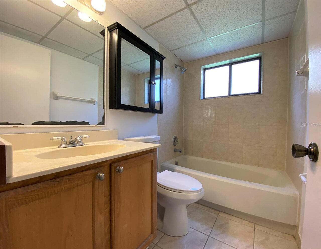 Listing Photo 12