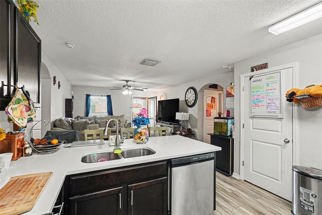 Listing Photo 10