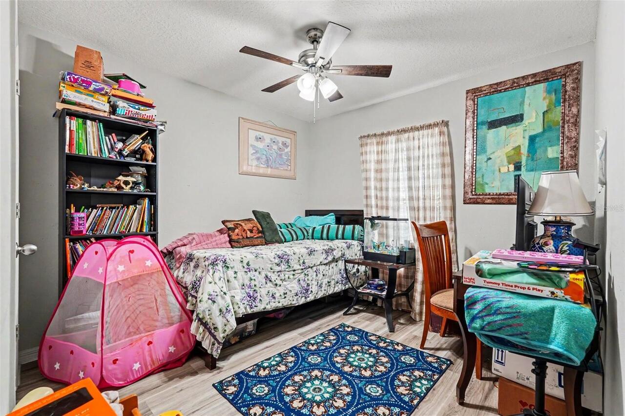 Listing Photo 17