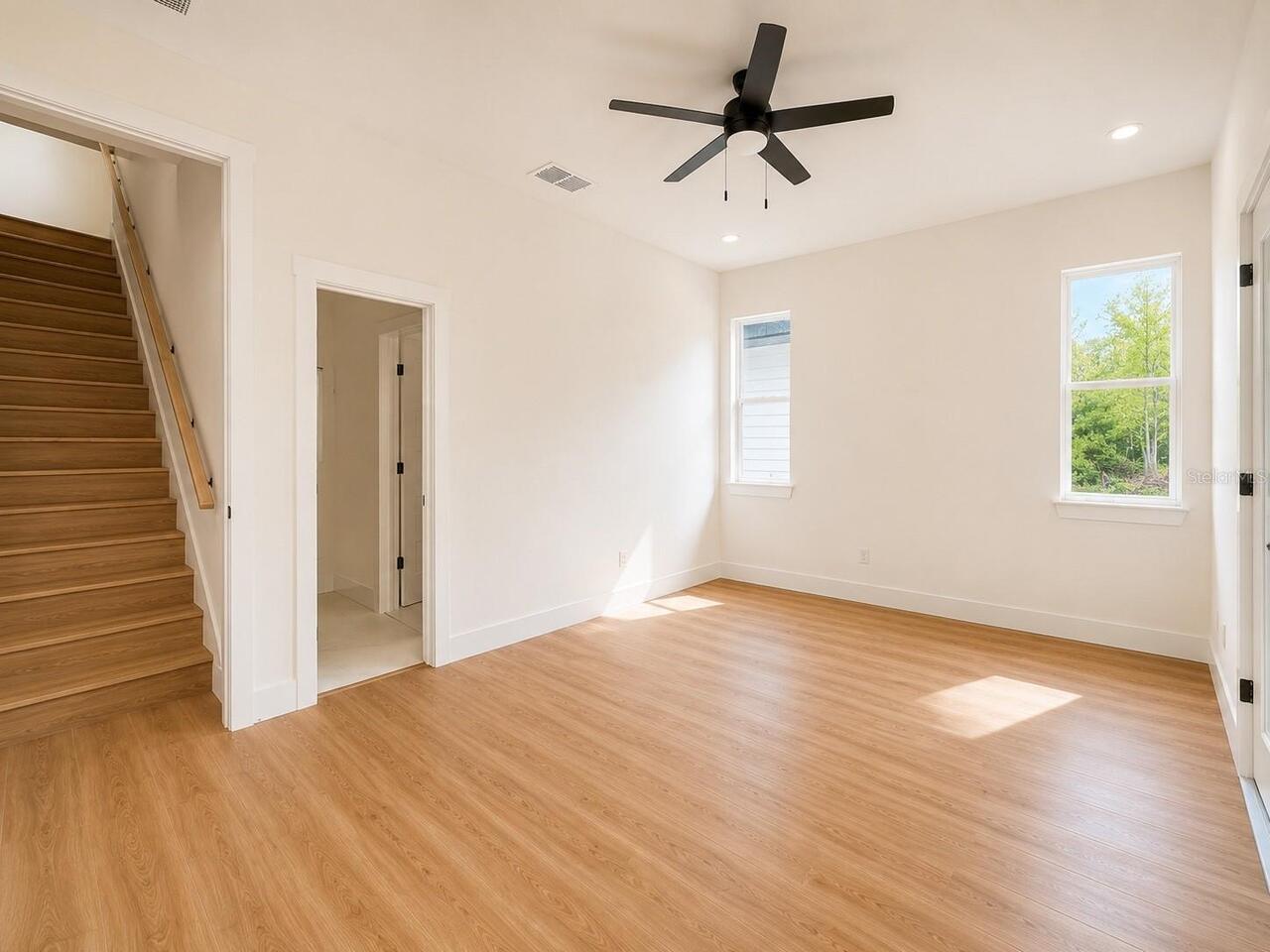 Listing Photo 7