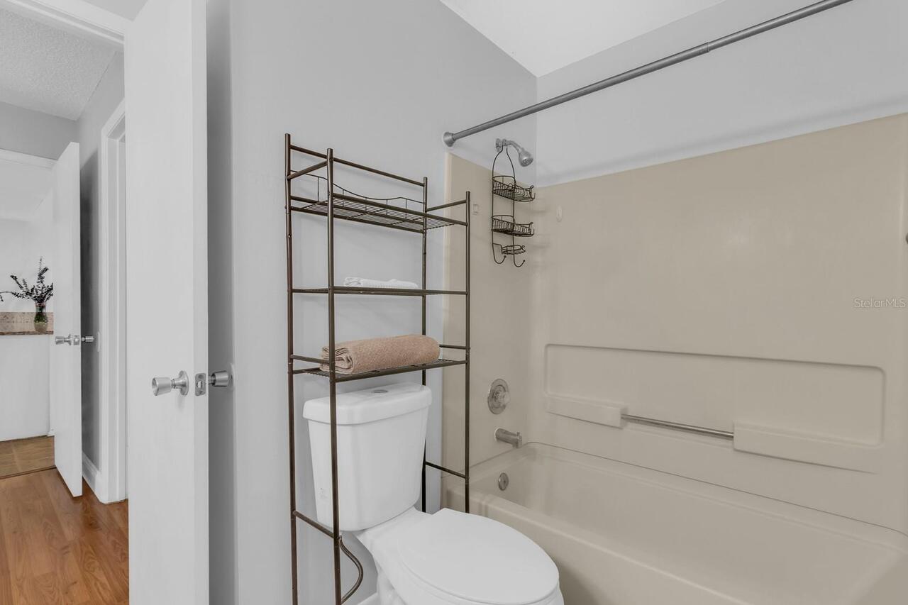 Listing Photo 22