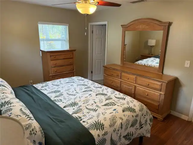 Listing Photo 6