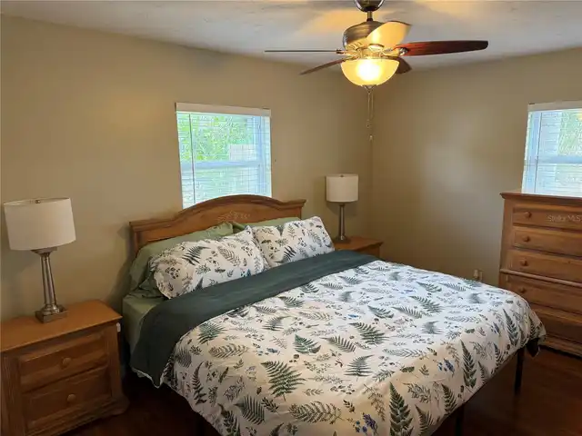 Listing Photo 8