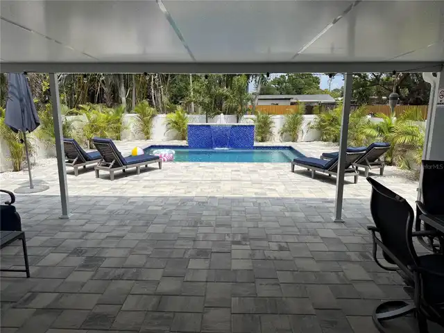 Listing Photo 16