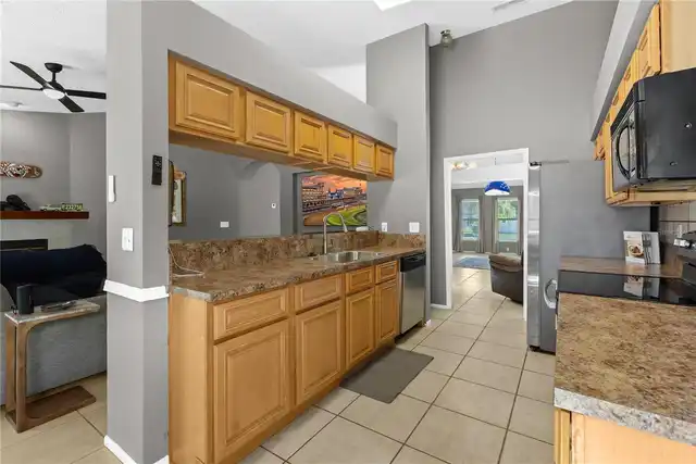 Listing Photo 15