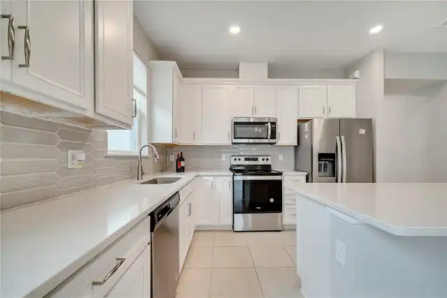 Listing Photo 15