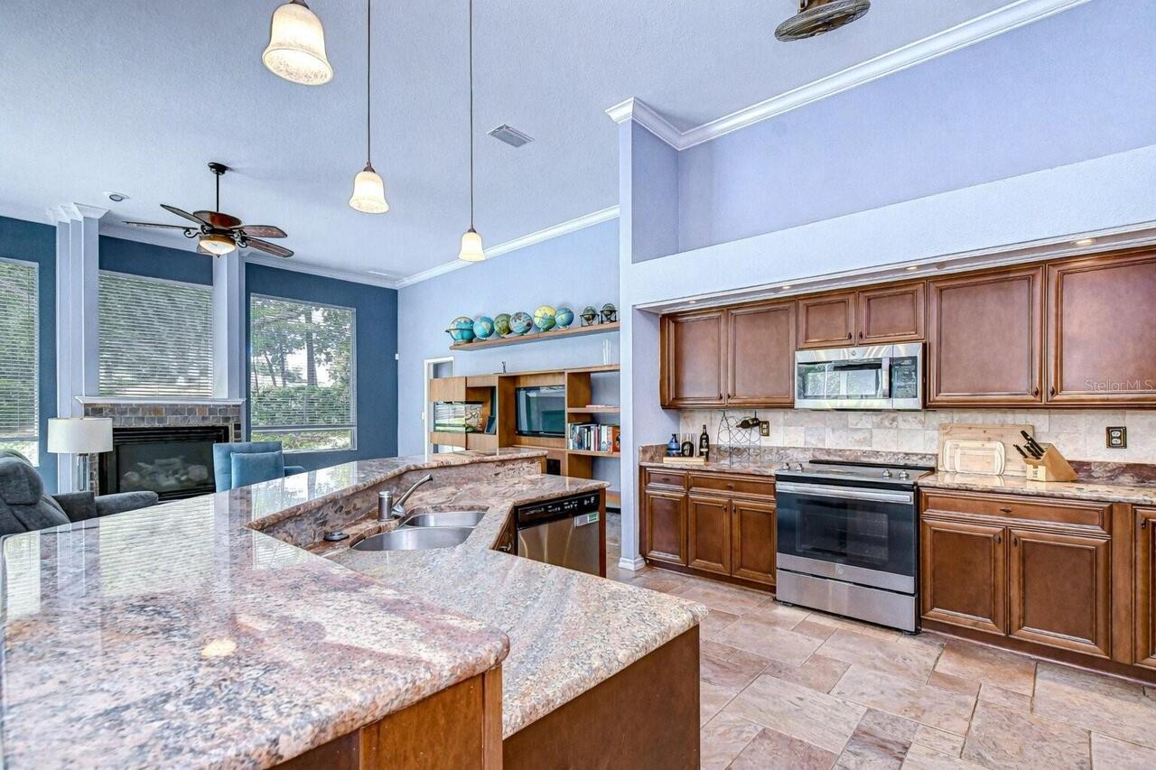 Listing Photo 7