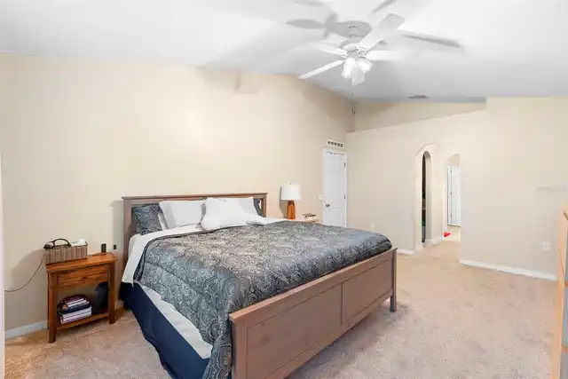 Listing Photo 14