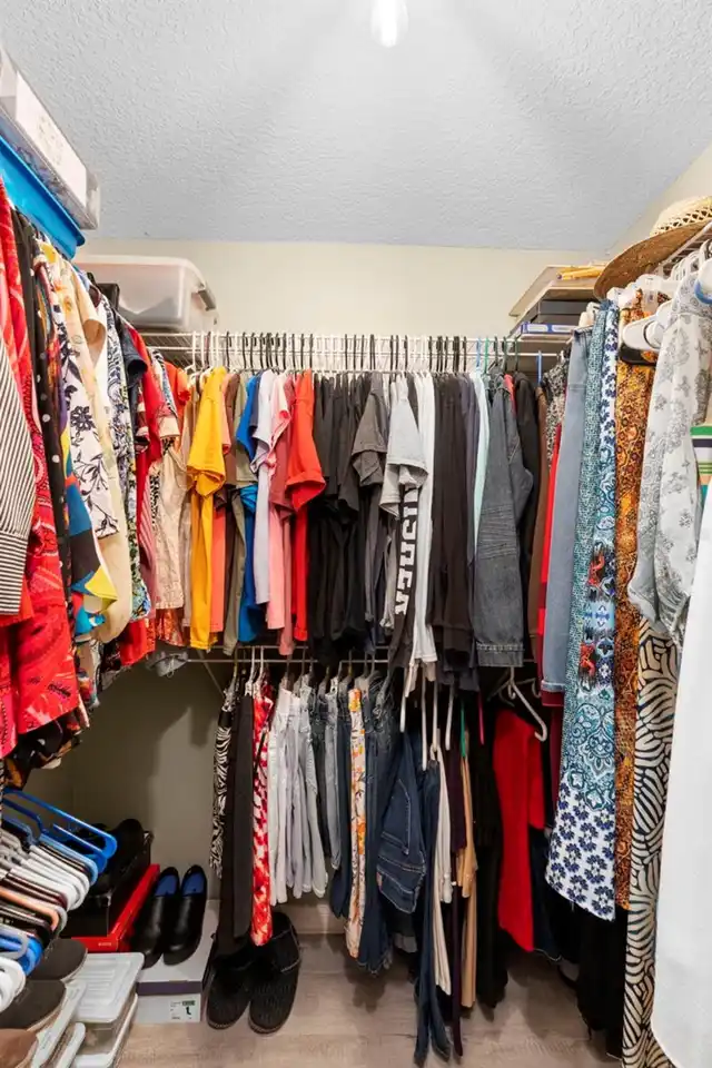 Listing Photo 17