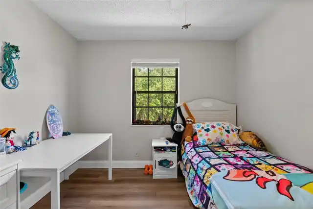 Listing Photo 23