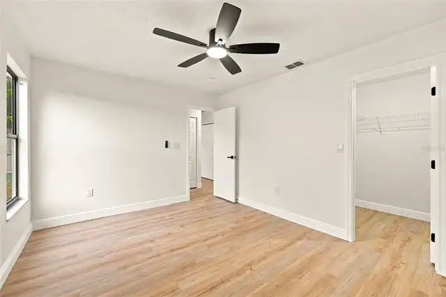 Listing Photo 24