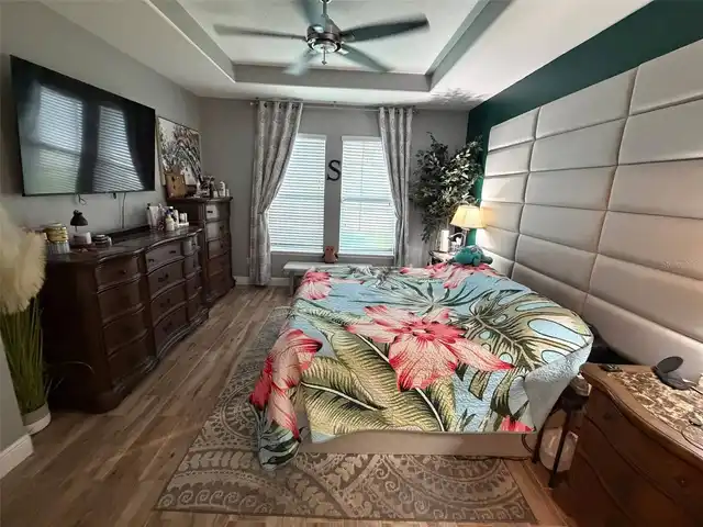 Listing Photo 8