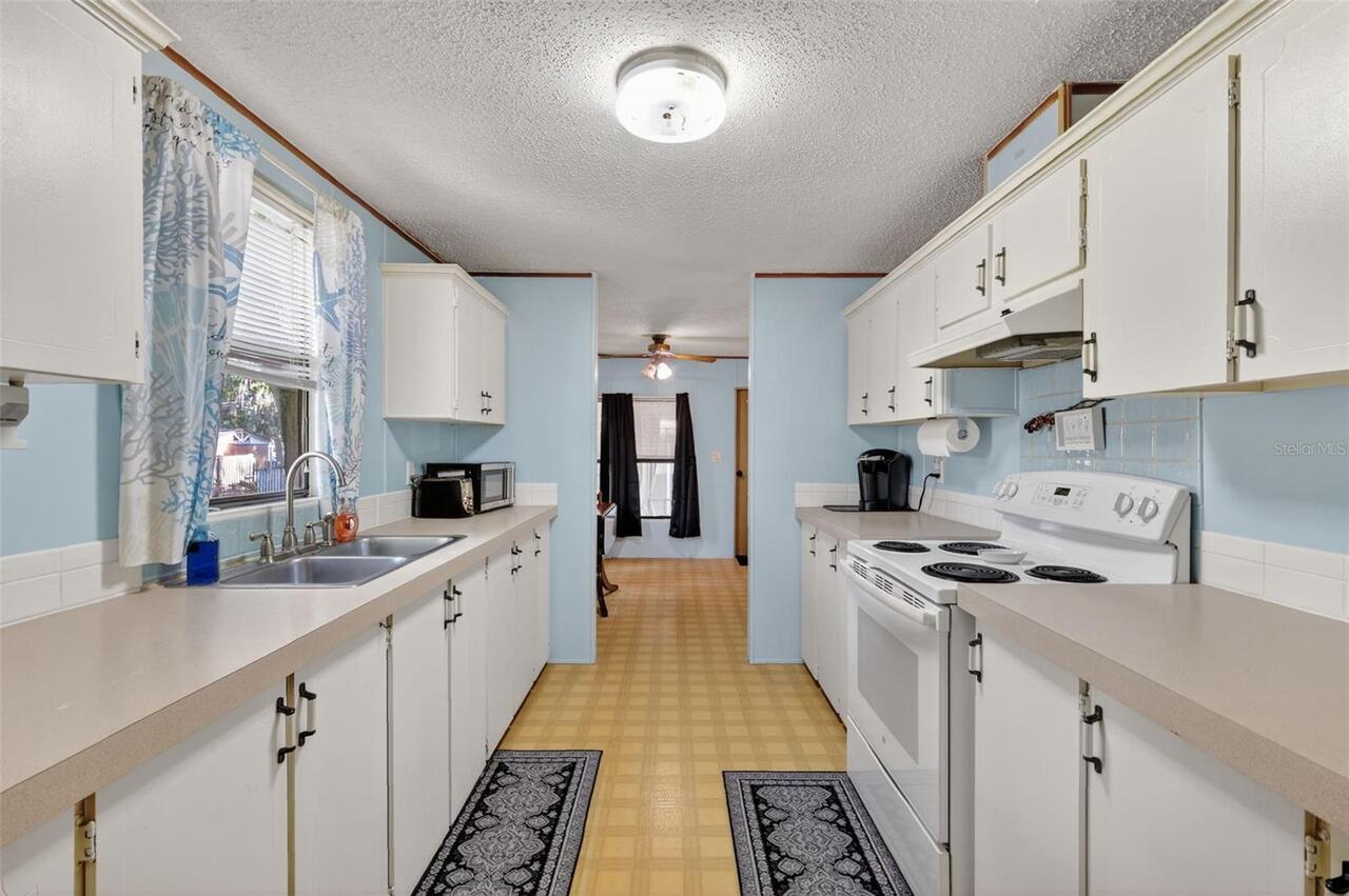 Listing Photo 17